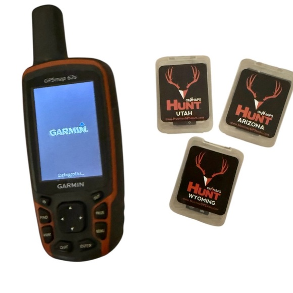 Garmin GPSmap 62s WITH 3 Maps - Picture 3 of 5